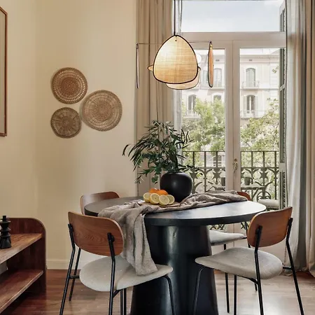 Edera - 3 Bedrooms And Balcony In Eixample Dreta